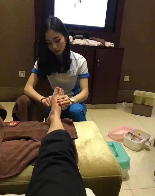 办公室喝茶聊天